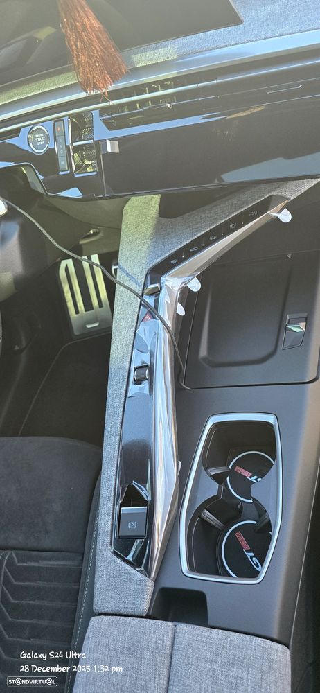 Peugeot 5008 1.2 Hybrid GT e-DCS6 - 17