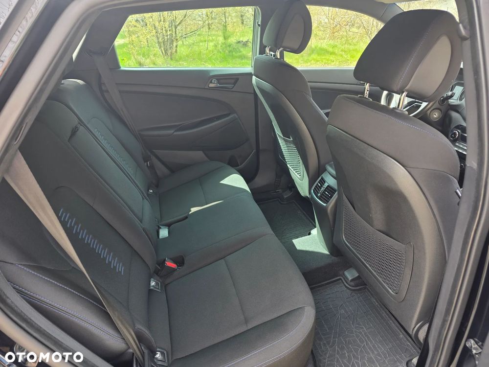Hyundai Tucson 1.6 GDI BlueDrive GO 2WD - 13