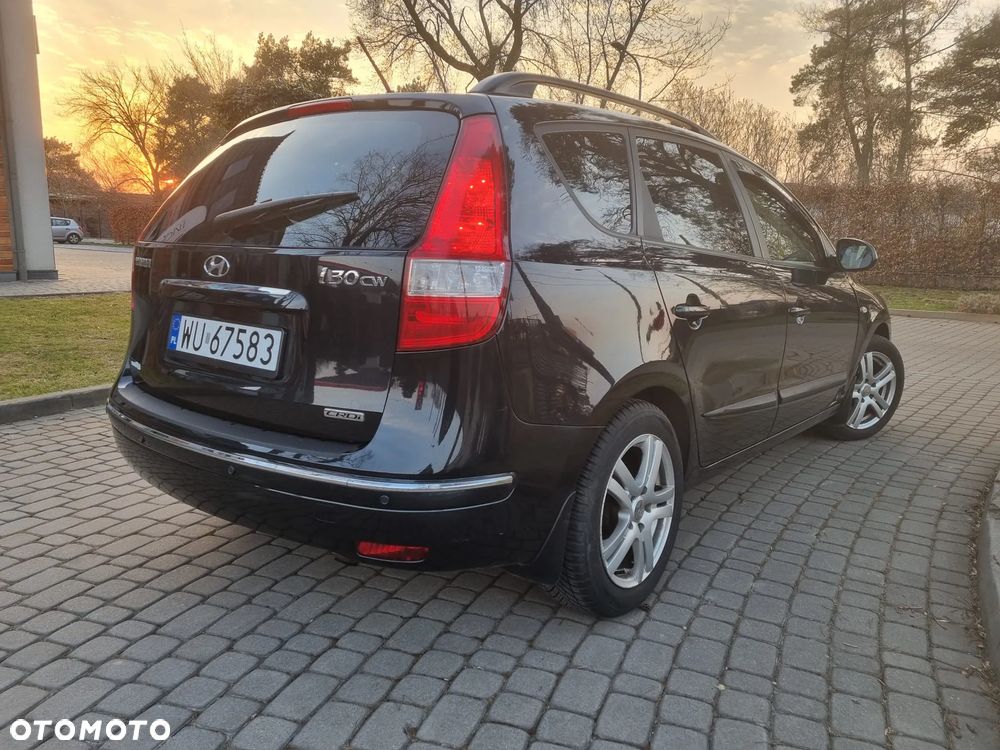 Hyundai i30 1.6 CRDi Comfort - 11