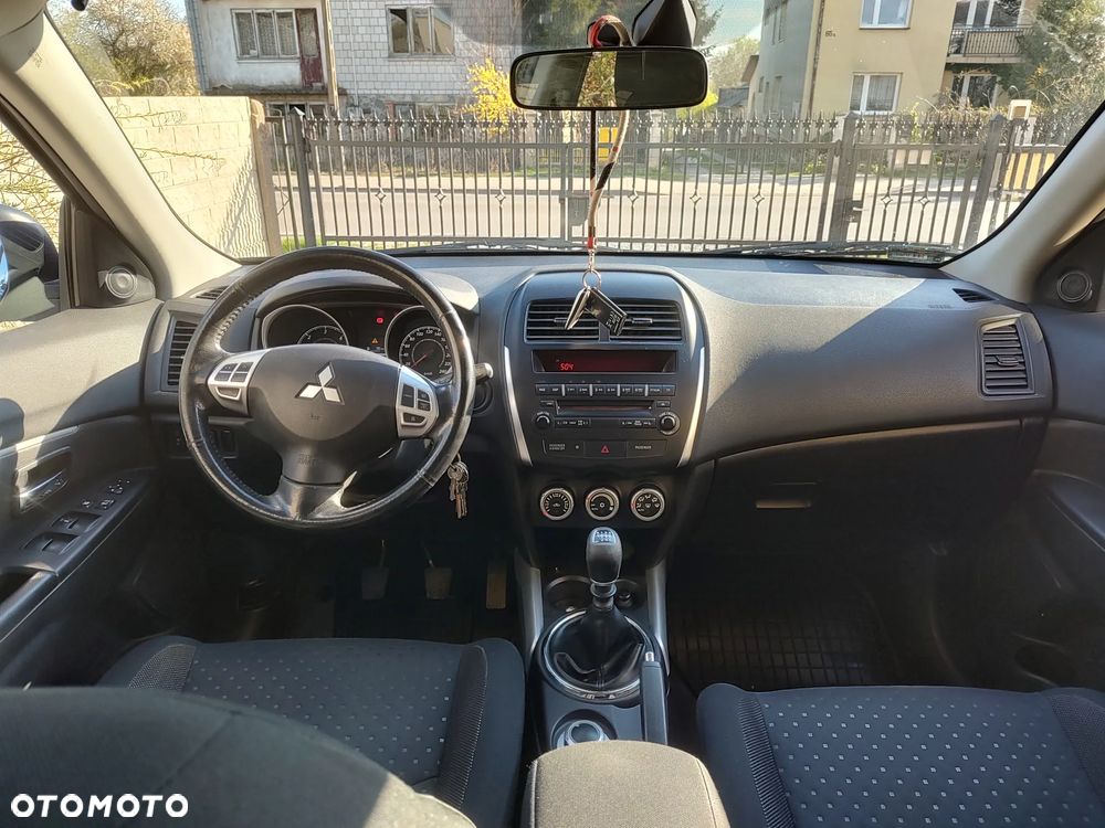 Mitsubishi ASX - 8
