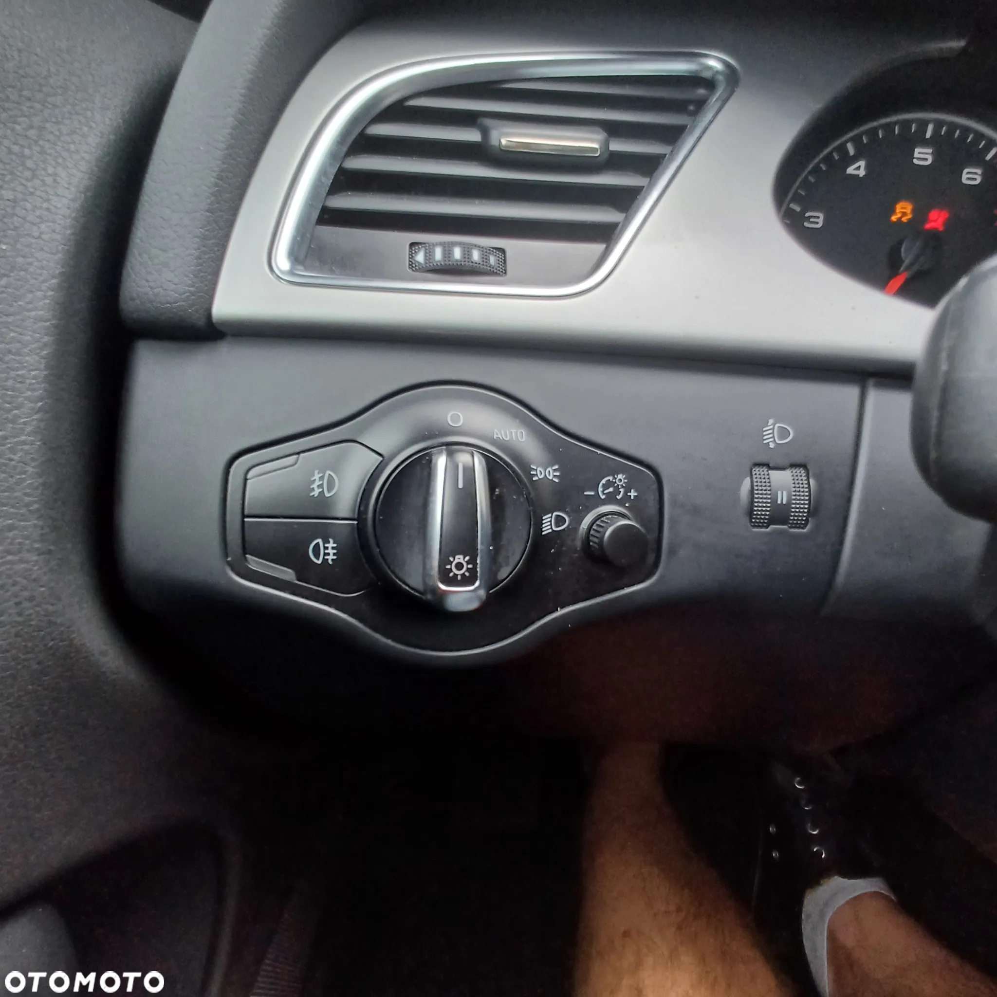 Audi A4 Avant 1.8 TFSI quattro Attraction - 16