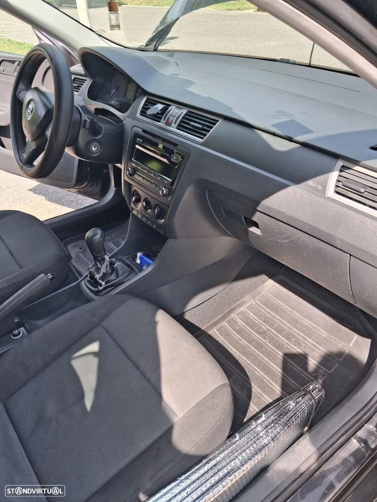 Skoda Rapid 1.6 TDI Edition - 10