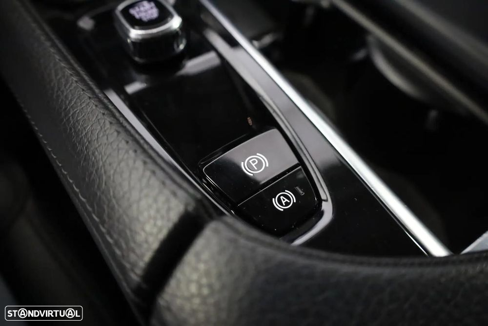 Volvo V90 2.0 D4 Momentum Plus Geartronic - 34
