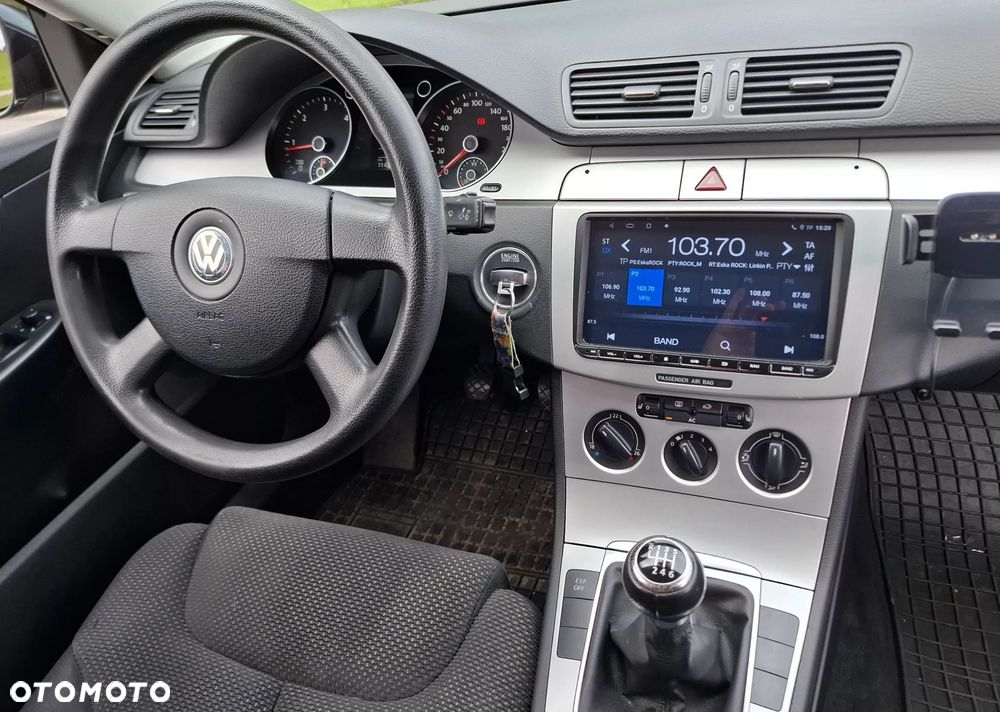 Volkswagen Passat 2.0 TDI Trendline - 10