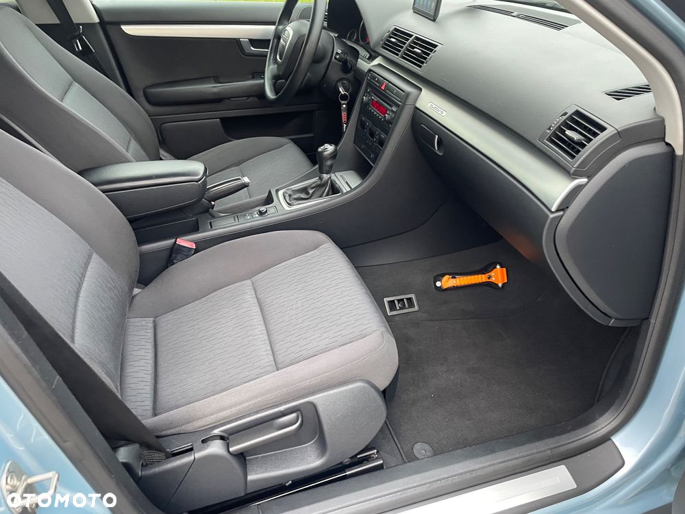 Audi A4 Limousine - 20