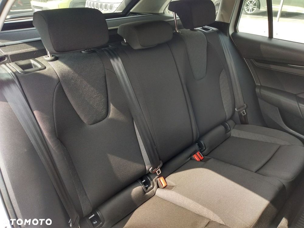 Skoda Octavia 1.5 TSI Essence - 25