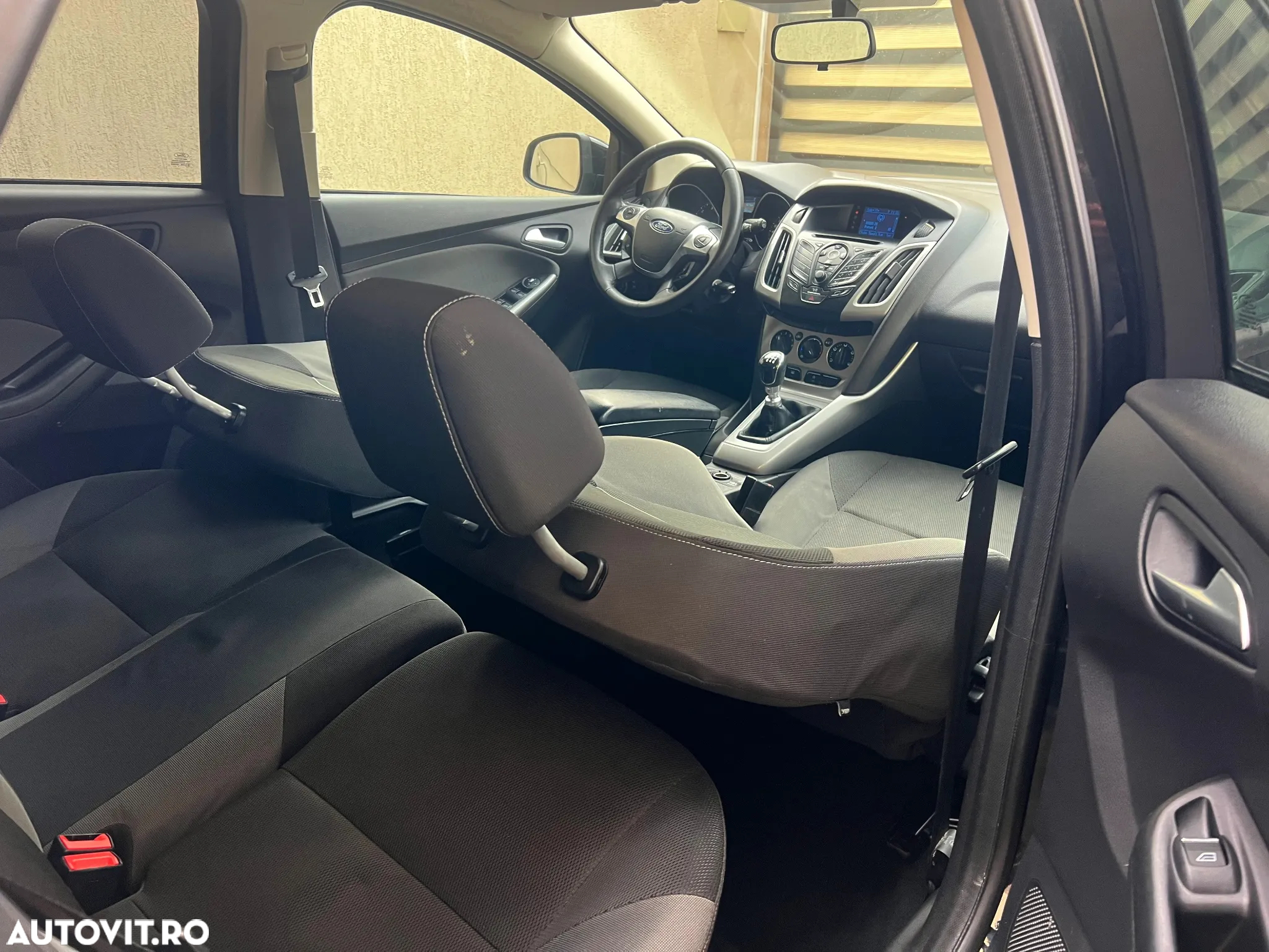 Ford Focus 1.6 TDCi ECOnetic 88g Start-Stopp-System Trend - 14