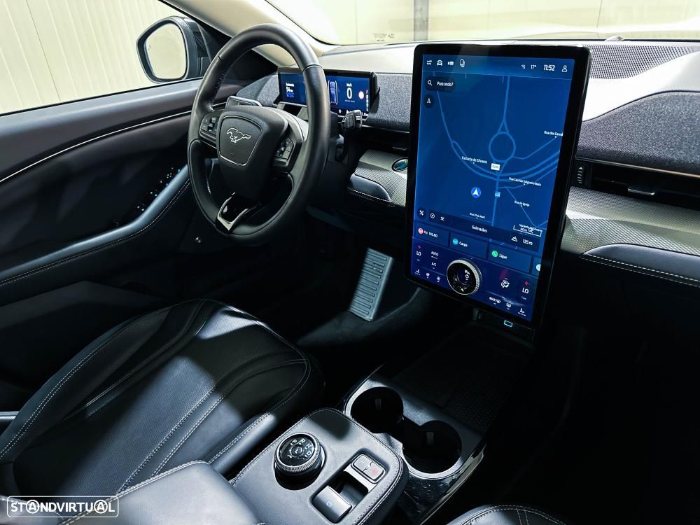 Ford Mustang Mach-E 75.7 kWh Base - 31