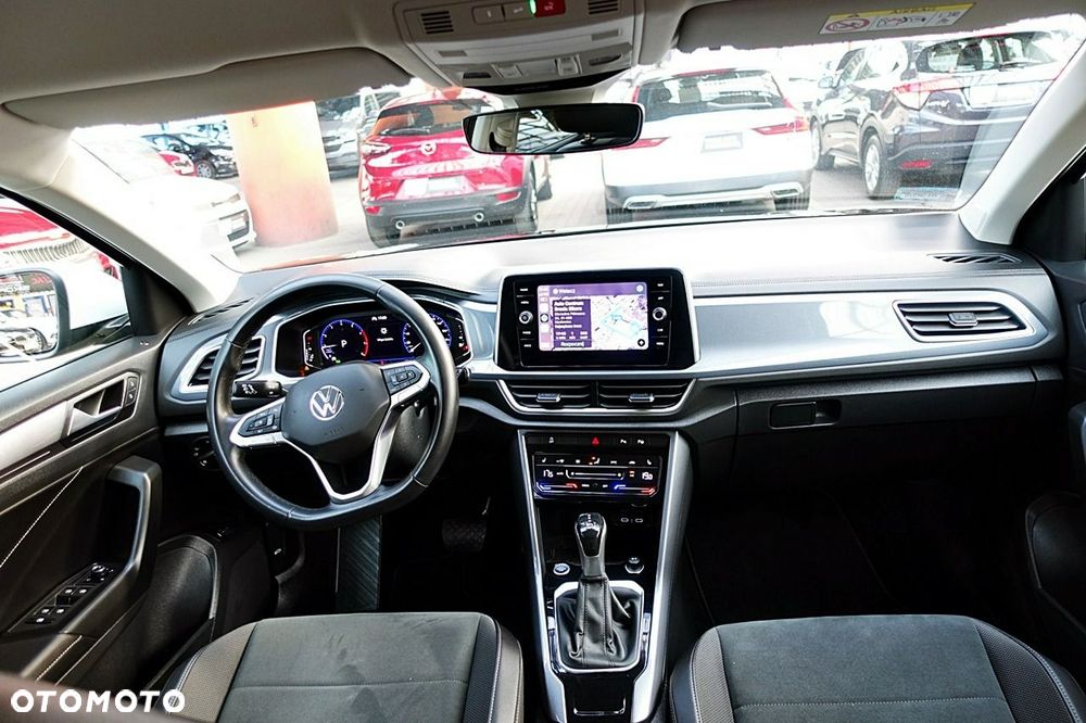 Volkswagen T-Roc - 13