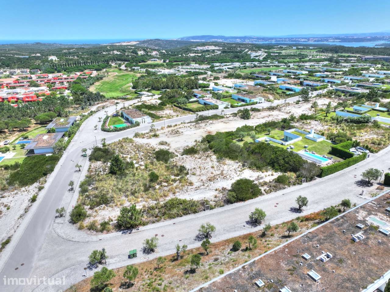 Lote Premium no Bom Sucesso Resort c/ Projeto & Assinado por So... - Grande imagem: 3/22