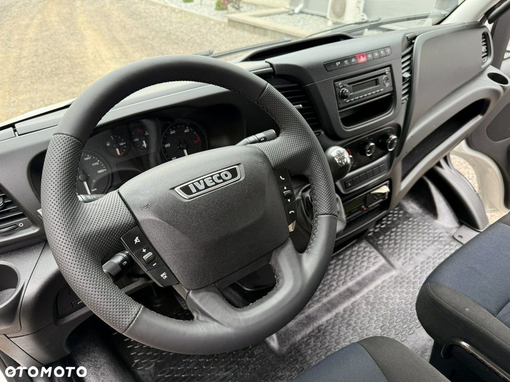 Iveco 70C18 - 11