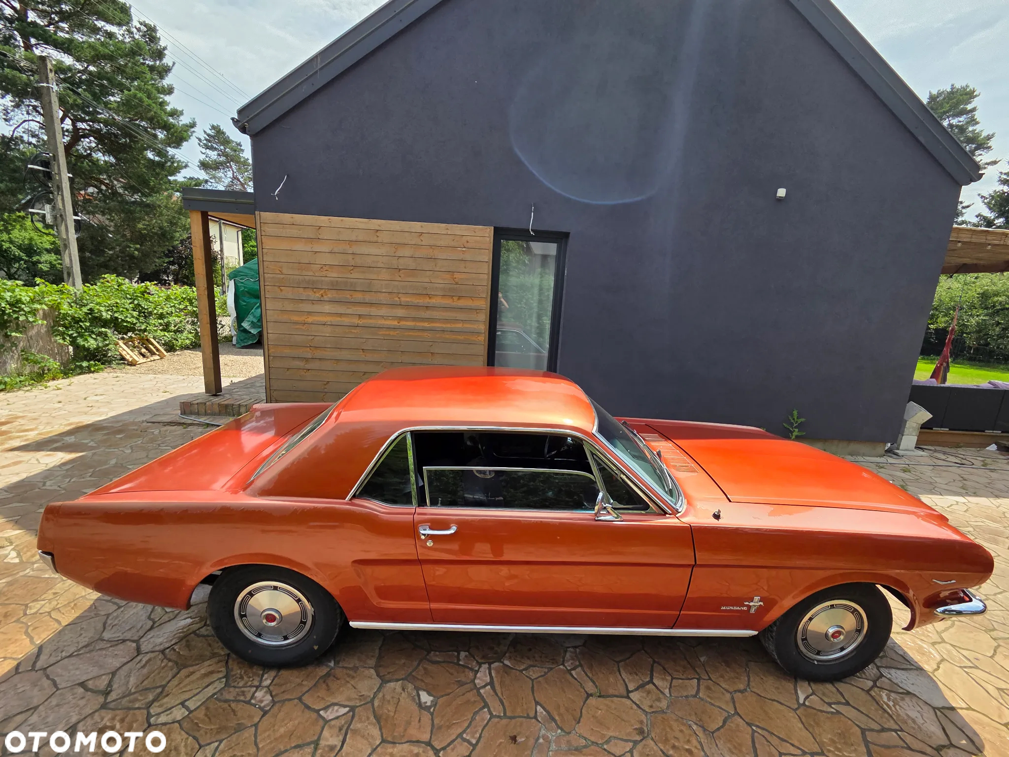 Ford Mustang - 2