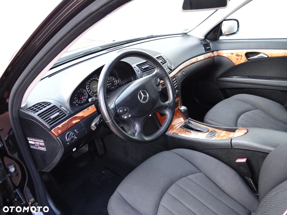 Mercedes-Benz Klasa E - 12
