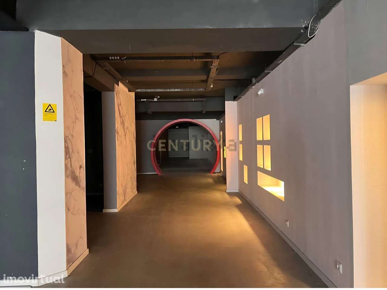 Loja para arrendamento em Campo de Ourique - Grande imagem: 2/10
