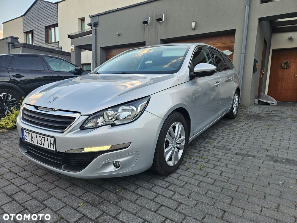 Peugeot 308 PureTech 130 GPF Stop & Start Active Business-Paket