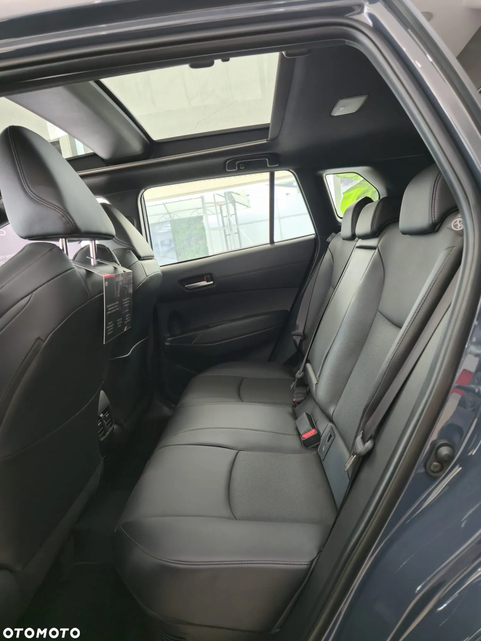 Toyota Corolla Cross 2.0 Hybrid Executive - 12
