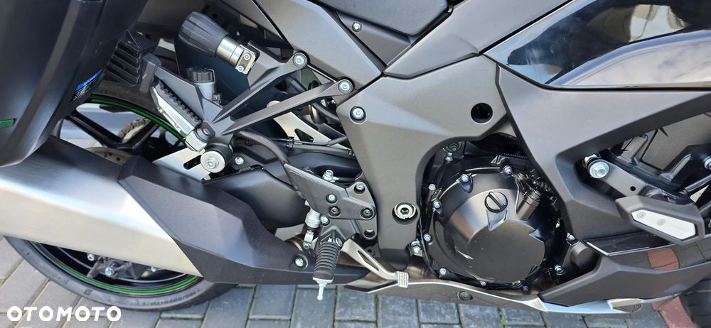 Kawasaki Ninja 1000 SX - 17