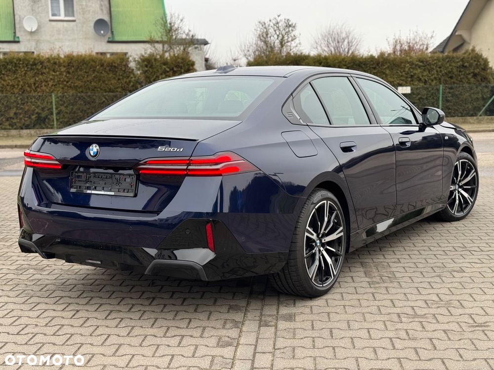 BMW Seria 5 520d - 15