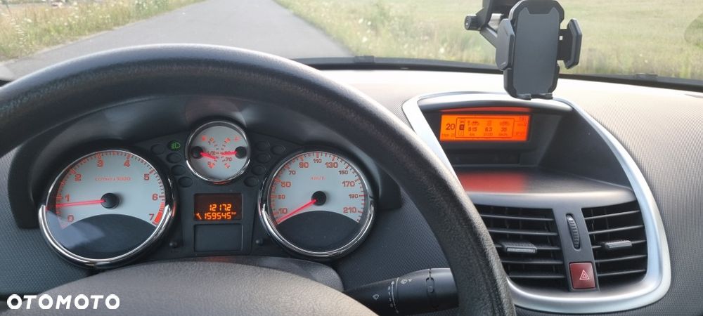 Peugeot 207 CC - 5