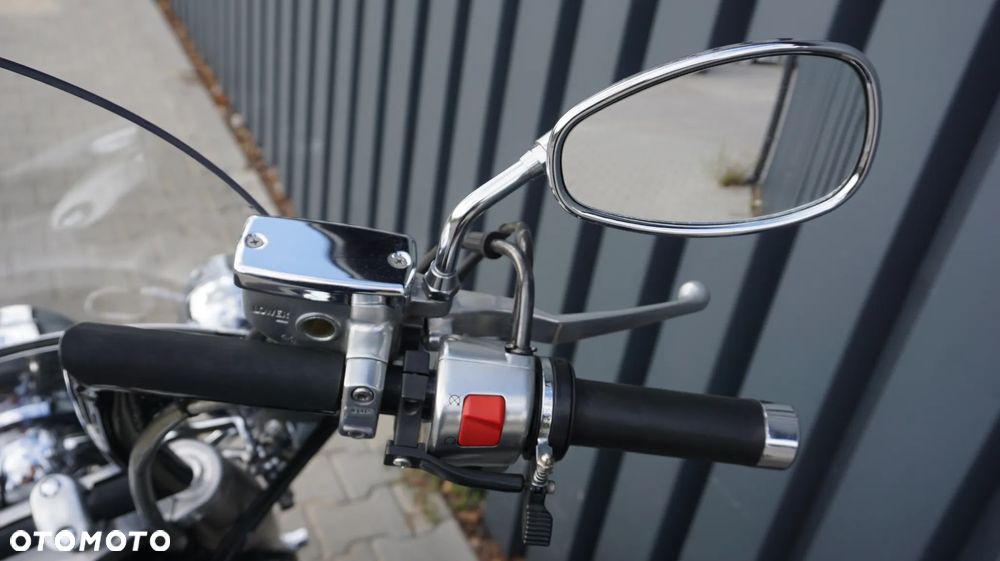 Yamaha Road Star - 16