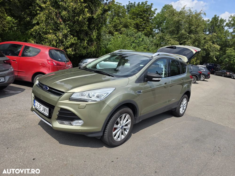 Ford Kuga 2.0 TDCi Powershift 4WD Titanium - 2