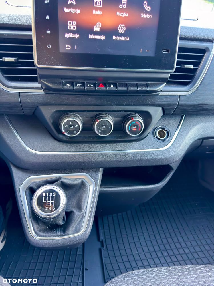 Renault Trafic - 18