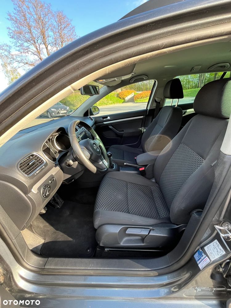 Volkswagen Golf - 31