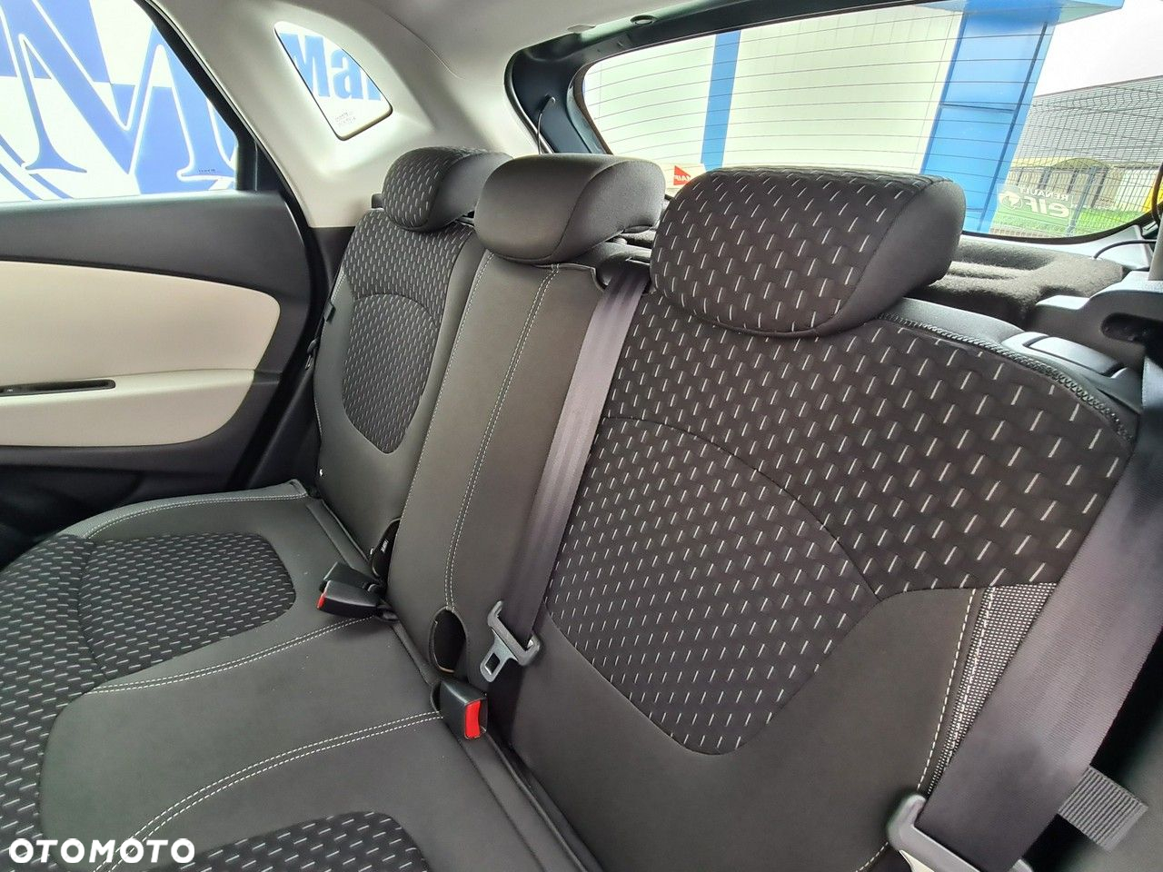 Renault Captur 1.2 TCe Intens EDC - 20