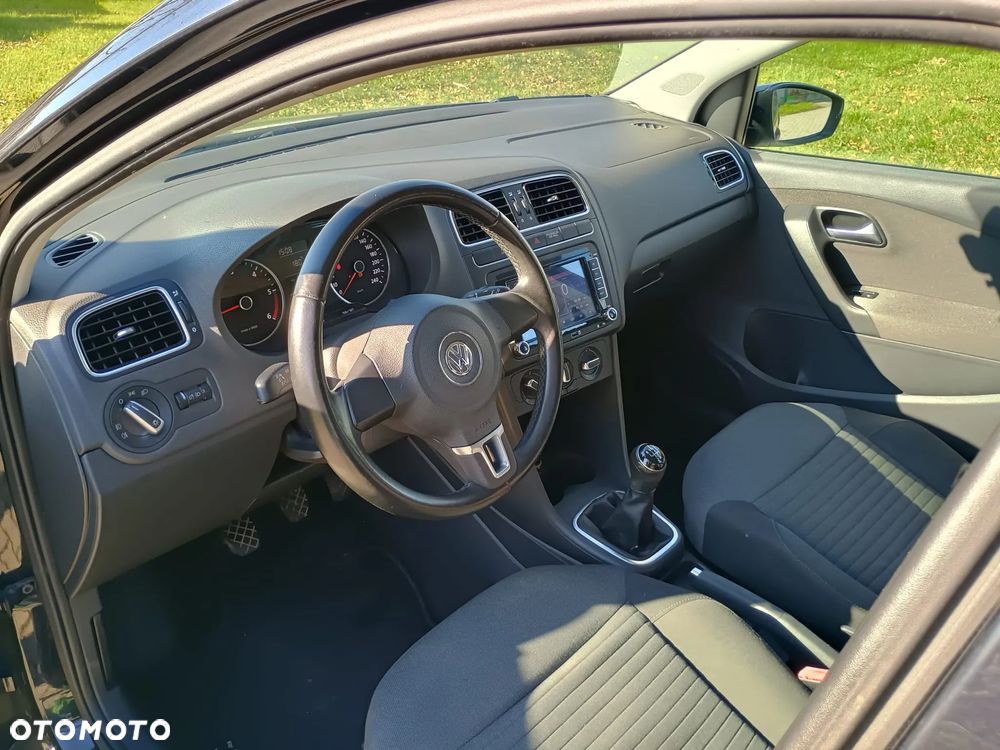 Volkswagen Polo - 14