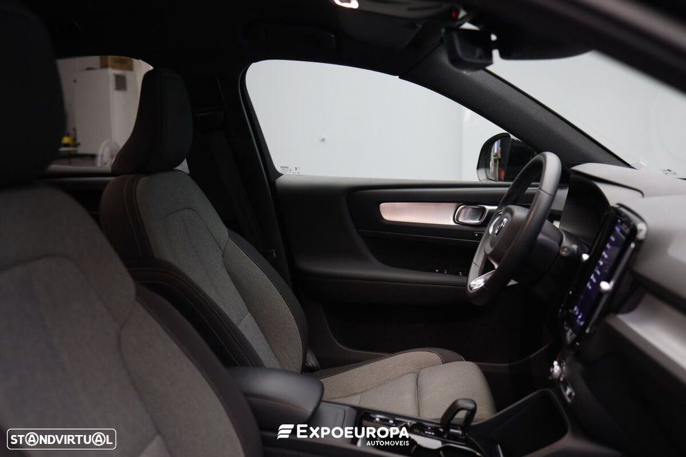 Volvo XC 40 1.5 T2 Plus Dark Auto - 27
