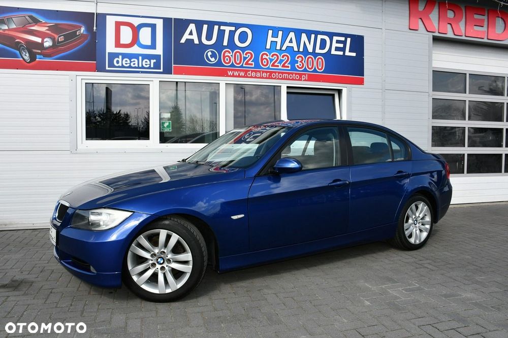 BMW Seria 3 318i - 4
