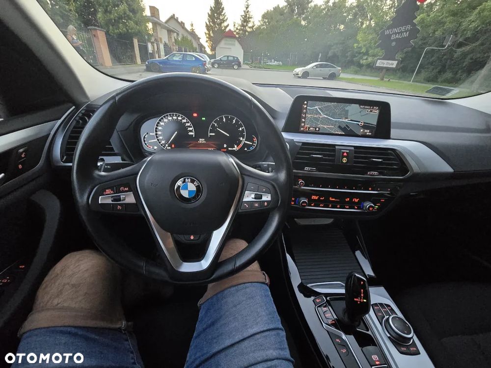 BMW X3 xDrive20d - 18