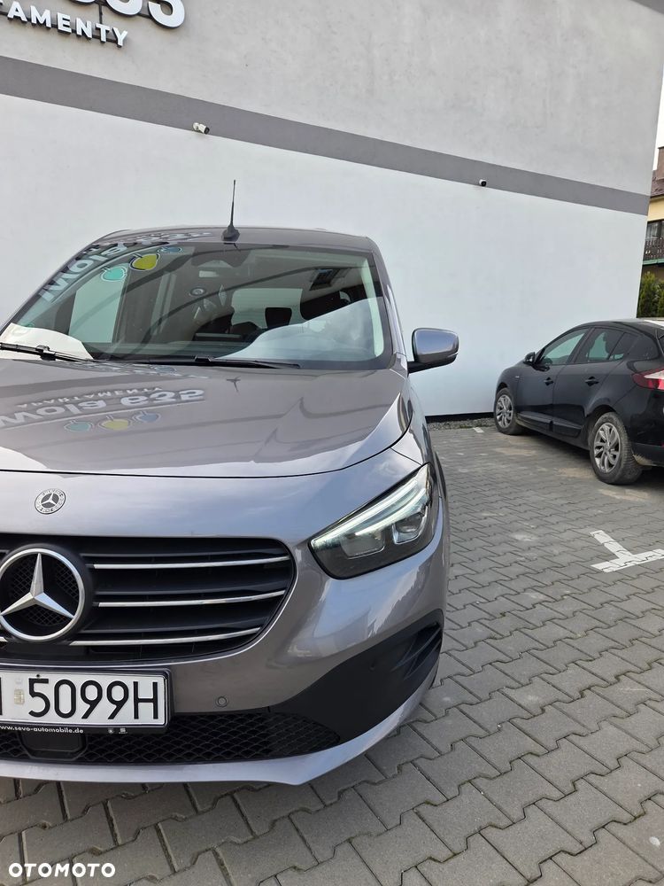 Mercedes-Benz Klasa T 180 Automatik Style - 23