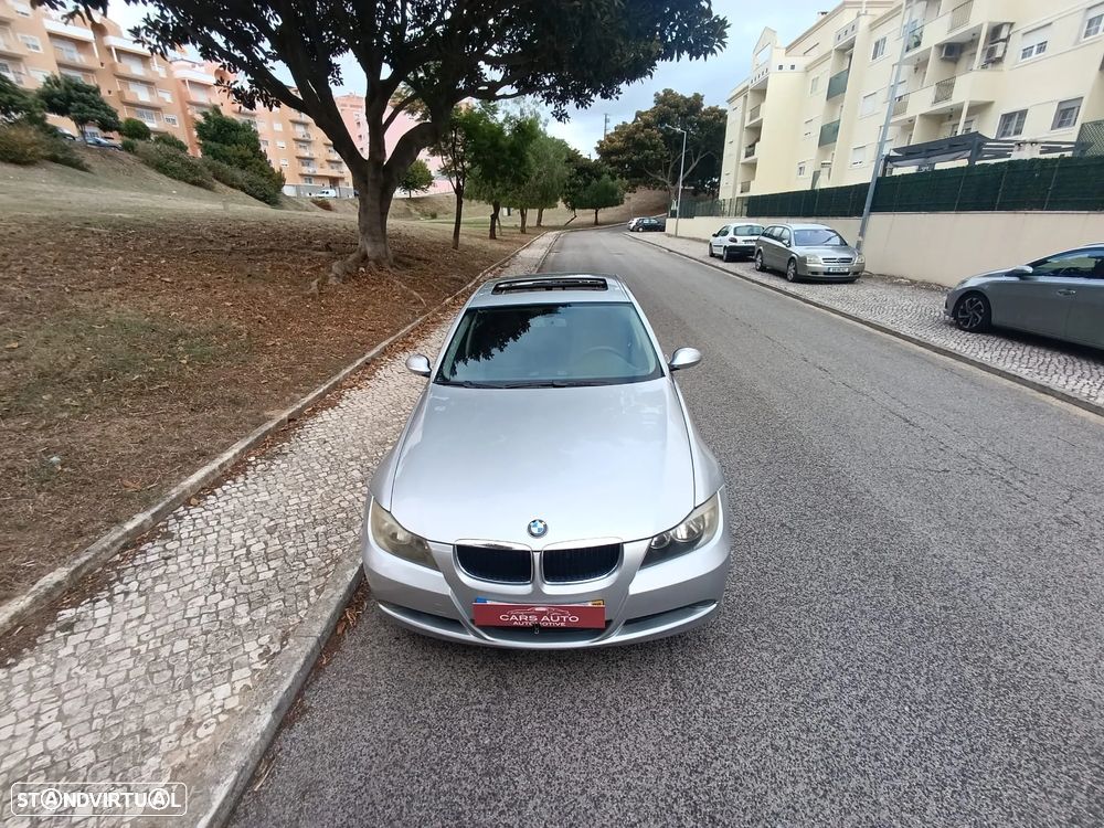 BMW 320 d Sport - 25