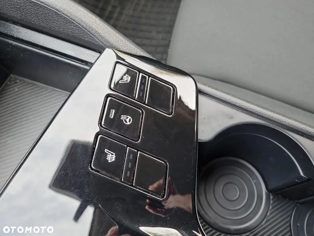 Kia Sportage 1.6 T-GDI MHEV L 2WD DCT - 23