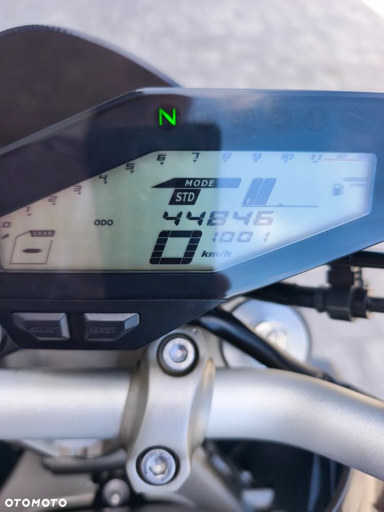 Yamaha MT - 15