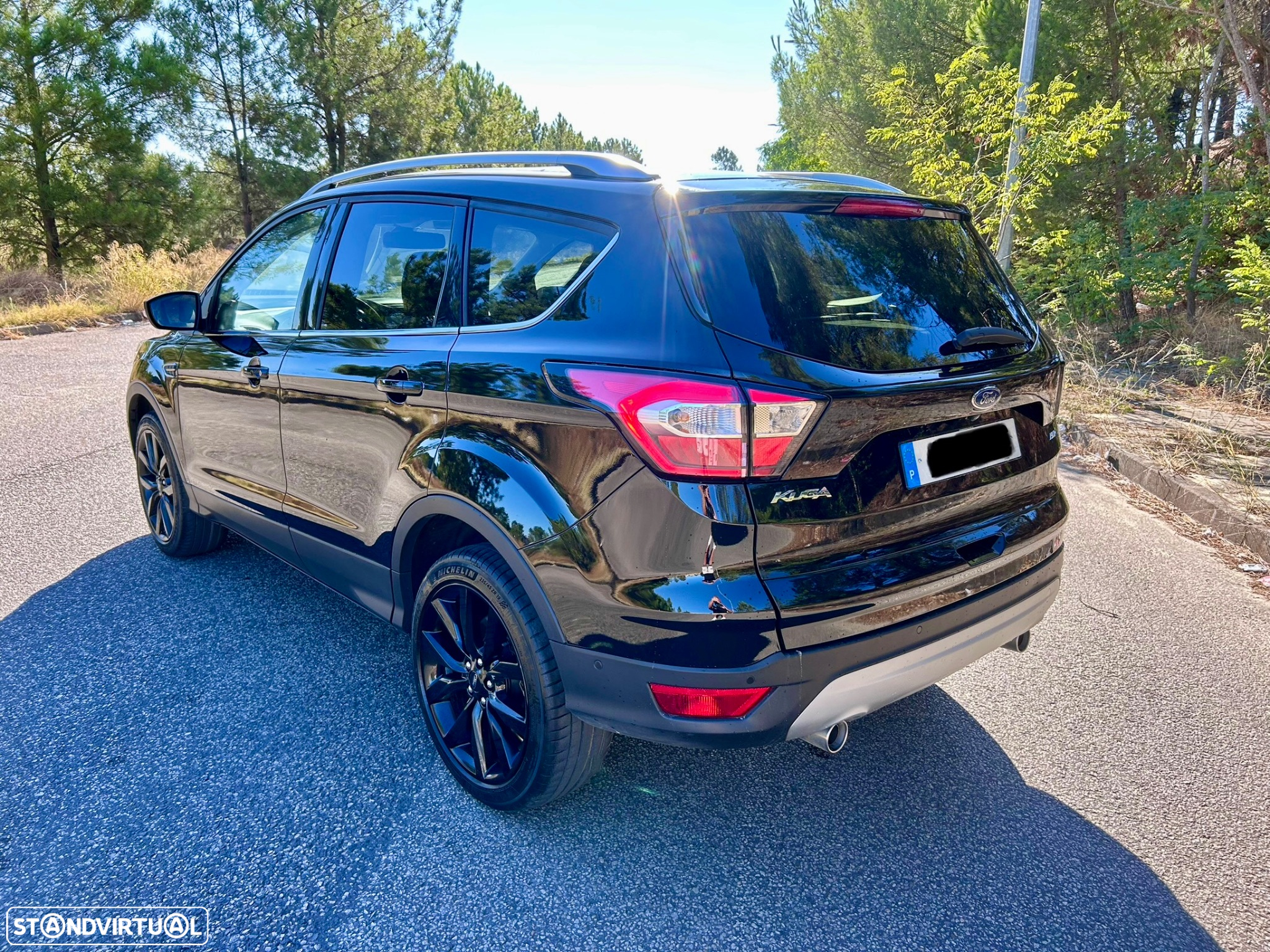 Ford Kuga 2.0 TDCi ST-Line Limited Edition 4WD Powershift - 3