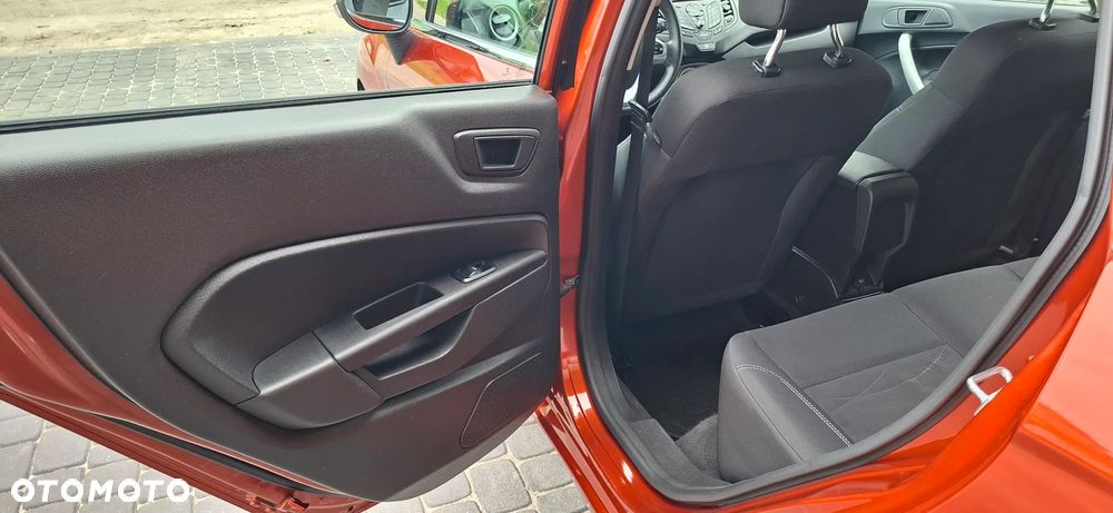 Ford Fiesta - 10