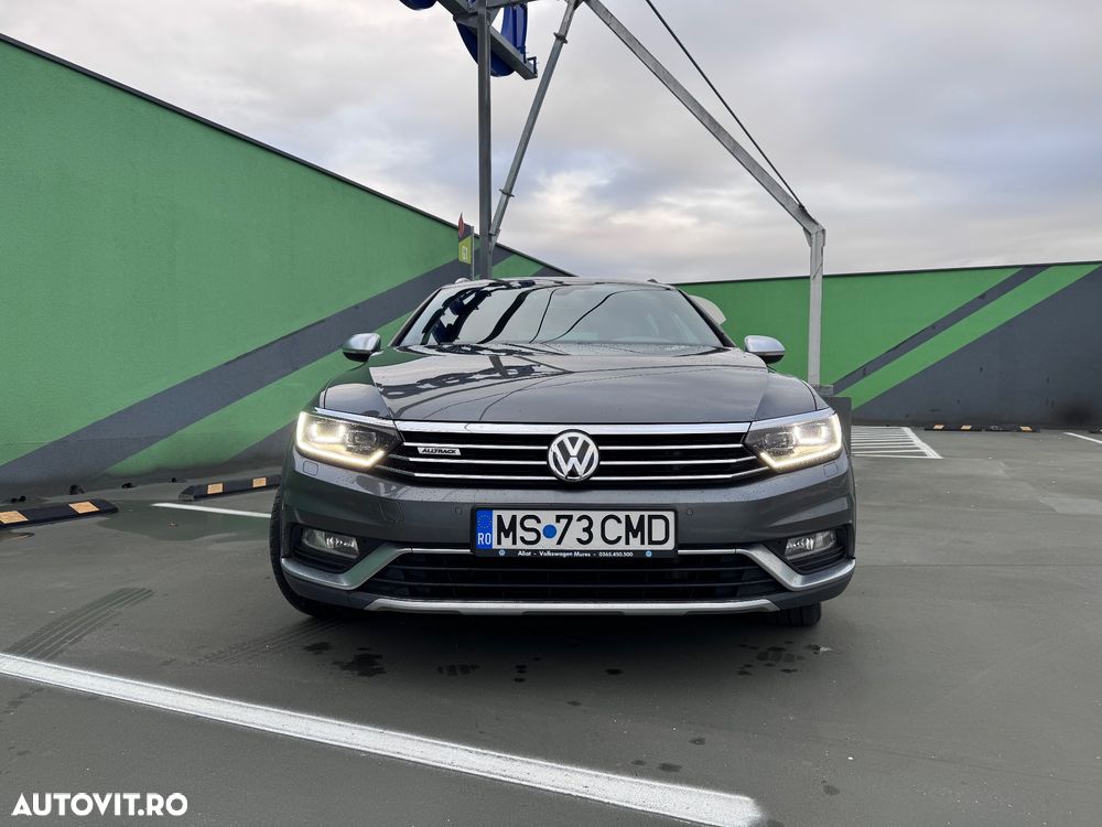 Volkswagen Passat Alltrack 2.0 TDI DSG 4Motion - 2