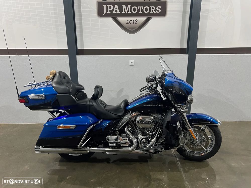 Harley-Davidson FLHT FLHTKSE CVO ULTRA LIMITED - 2