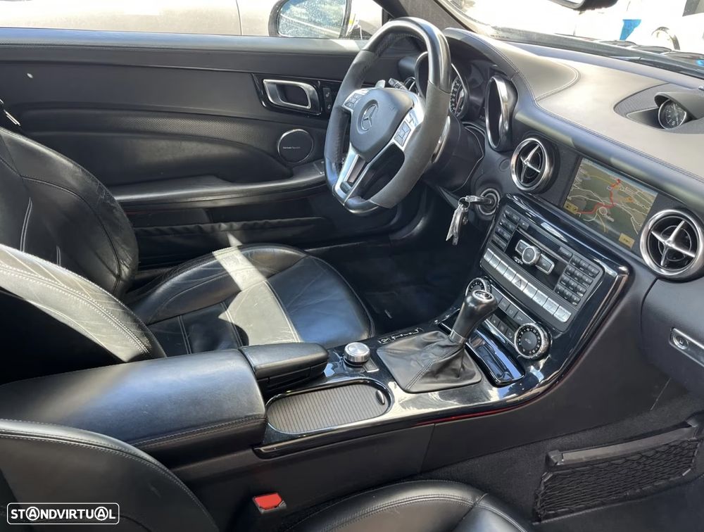 Mercedes-Benz SLK 55 AMG Speedshift 7G-TRONIC - 17