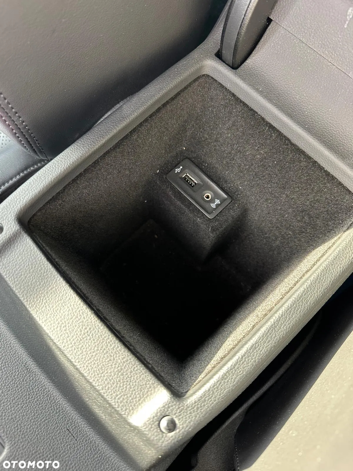 Volkswagen Passat - 21