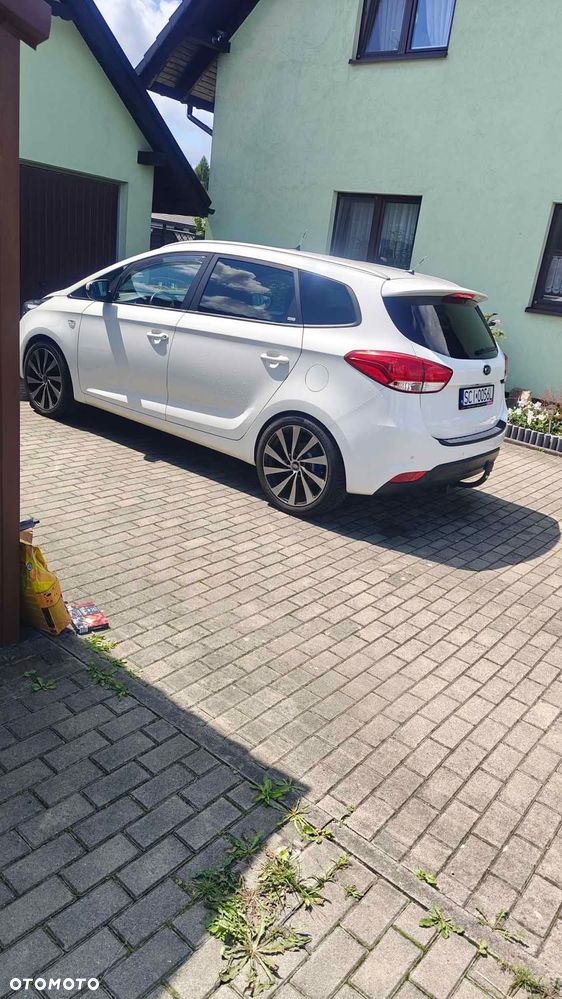 Kia Carens 1.7 CRDi L - 2