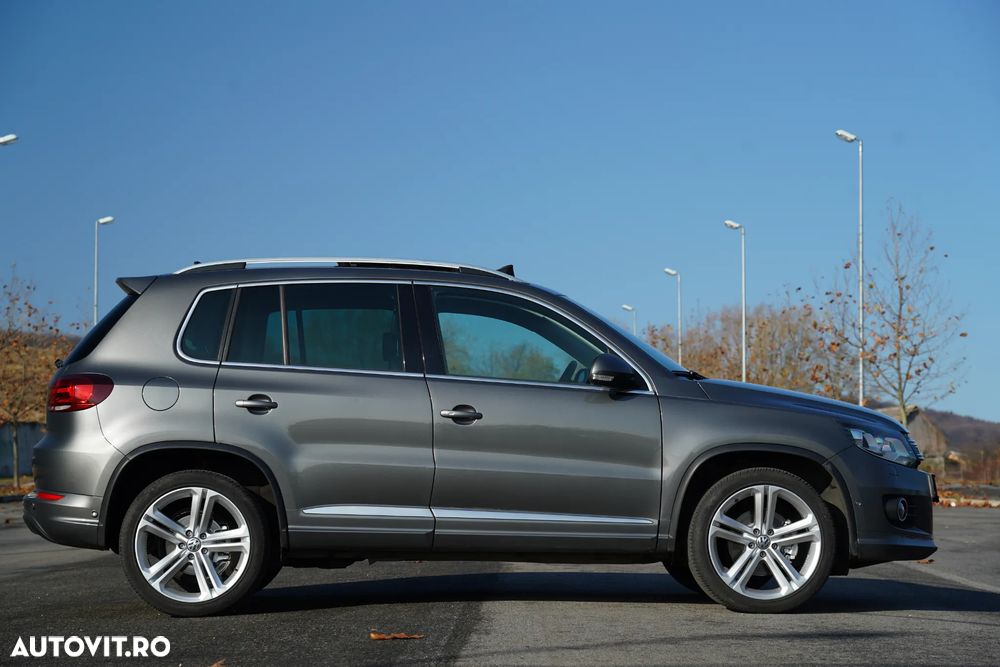 Volkswagen Tiguan 2.0 TDI DPF 4Motion BlueMotion Technology DSG Sport & Style - 24