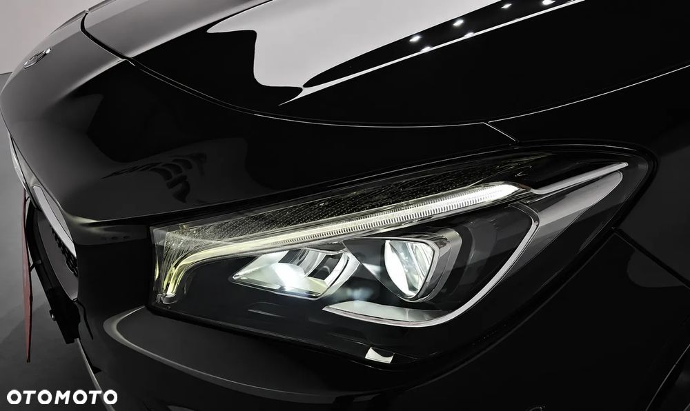 Mercedes-Benz CLA 250 AMG Line 7G-DCT - 7