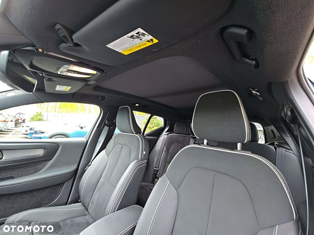 Volvo XC 40 B5 AWD Ultimate Dark - 9