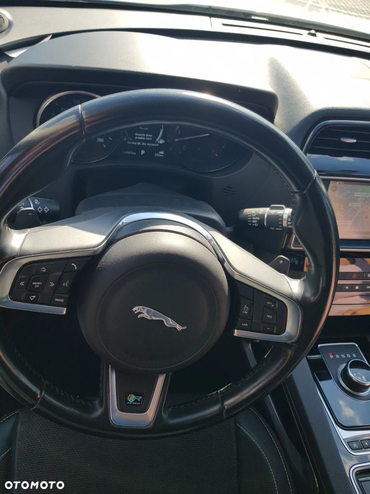 Jaguar F-Pace 3.0 TDV6 AWD R-Sport - 18