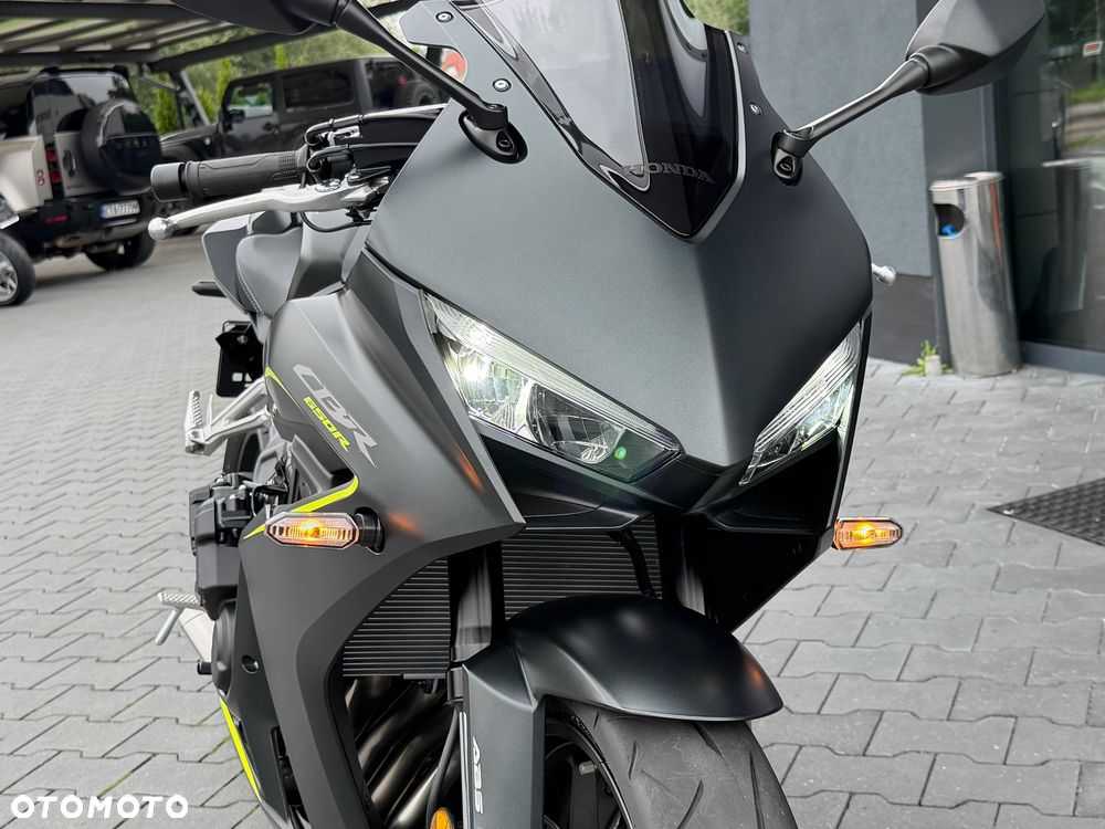 Honda CBR - 26
