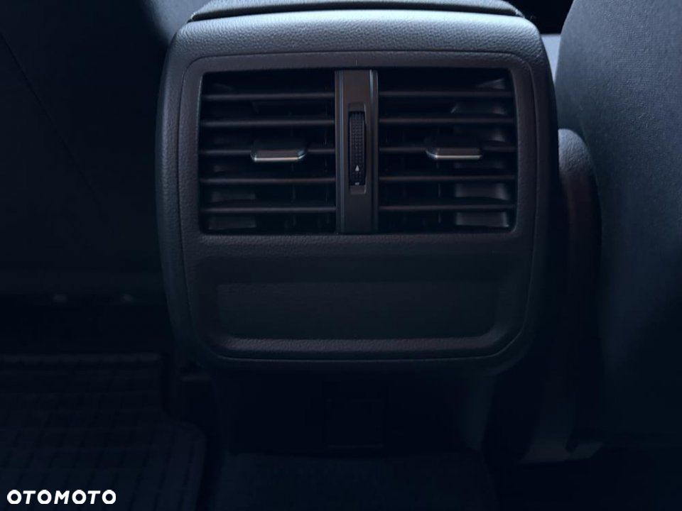 Volkswagen Passat - 16