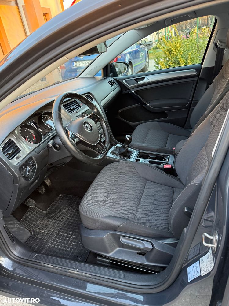 Volkswagen Golf 1.6 TDI BlueMotion Comfortline - 2
